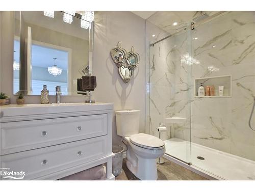 568 Oxbow Crescent, Collingwood, ON - Indoor Photo Showing Bathroom