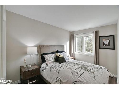 568 Oxbow Crescent, Collingwood, ON - Indoor Photo Showing Bedroom