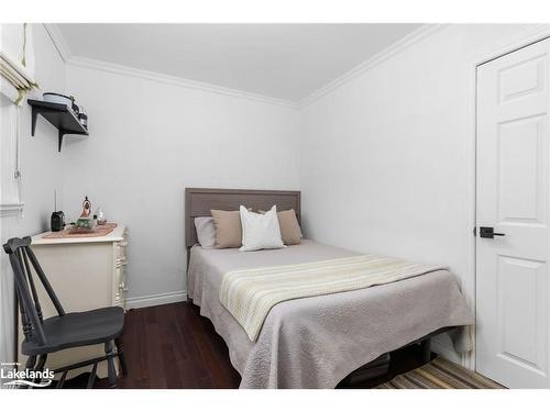 2-2802 Muskoka 118 Road W, Port Carling, ON - Indoor Photo Showing Bedroom