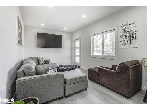 13 Bourrie Avenue, Victoria Harbour, ON - Indoor Photo Showing Living Room