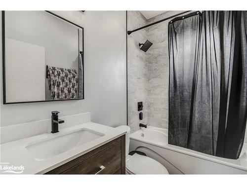13 Bourrie Avenue, Victoria Harbour, ON - Indoor Photo Showing Bathroom