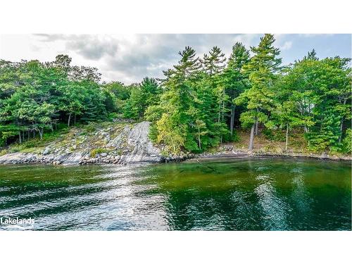 B686-8 Derbyshire Island, Archipelago, ON - Outdoor With Body Of Water