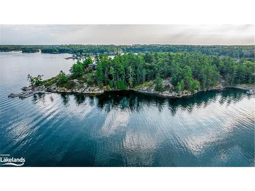 B686-8 Derbyshire Island, Archipelago, ON - Outdoor With Body Of Water With View