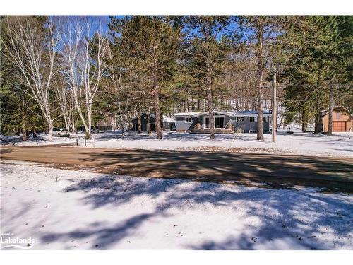 1517 Fox Point Road, Lake Of Bays (Twp), ON - Outdoor With View