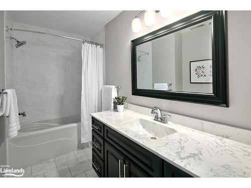 539 Oxbow Crescent, Collingwood, ON - Indoor Photo Showing Bathroom