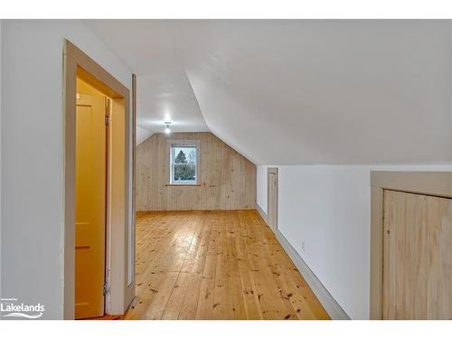 303 Four Points Road, Dunsford, ON - Indoor Photo Showing Other Room