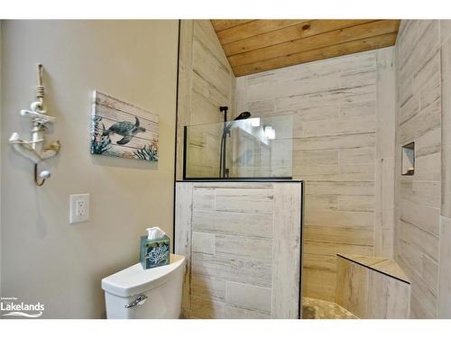 50 Stroud Crescent, Wasaga Beach, ON - Indoor Photo Showing Bathroom