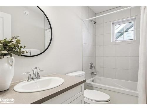 102 White Oak Crescent, The Blue Mountains, ON - Indoor Photo Showing Bathroom