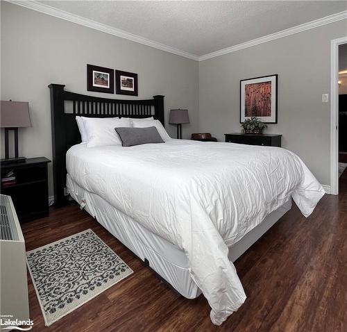 705-796468 Grey Road 19, The Blue Mountains, ON - Indoor Photo Showing Bedroom