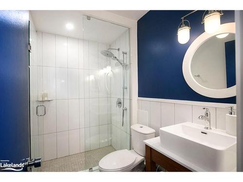 303-110 Sykes Street N, Meaford, ON - Indoor Photo Showing Bathroom