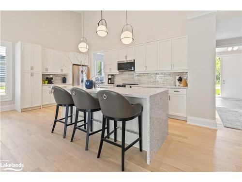 113 Tekiah Road, The Blue Mountains, ON - Indoor Photo Showing Kitchen With Upgraded Kitchen