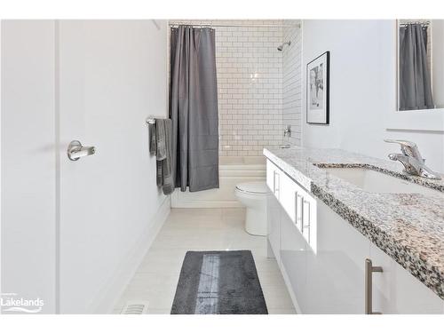 113 Tekiah Road, The Blue Mountains, ON - Indoor Photo Showing Bathroom