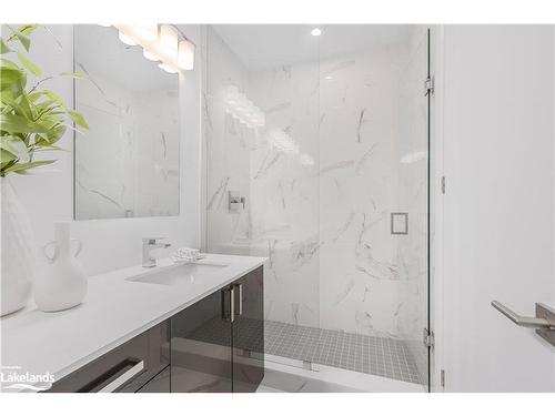 609-1 Hume Street, Collingwood, ON - Indoor Photo Showing Bathroom