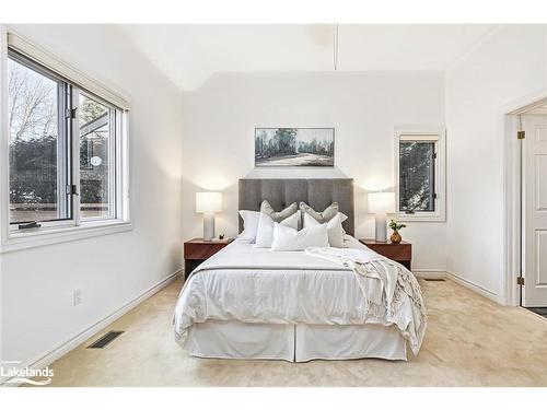 137 Pioneer Lane, The Blue Mountains, ON - Indoor Photo Showing Bedroom