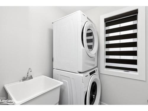 123 Black Willow Crescent, The Blue Mountains, ON - Indoor Photo Showing Laundry Room