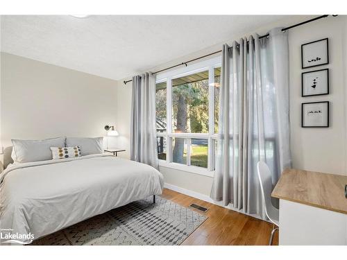 489 Balsam Chutes Road, Port Sydney, ON - Indoor Photo Showing Bedroom