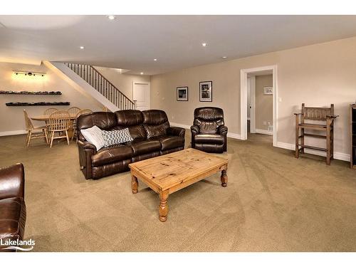 169 High Bluff Lane, Thornbury, ON - Indoor Photo Showing Living Room