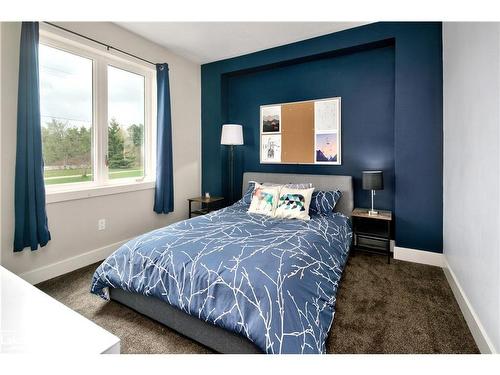 119 Venture Boulevard, The Blue Mountains, ON - Indoor Photo Showing Bedroom