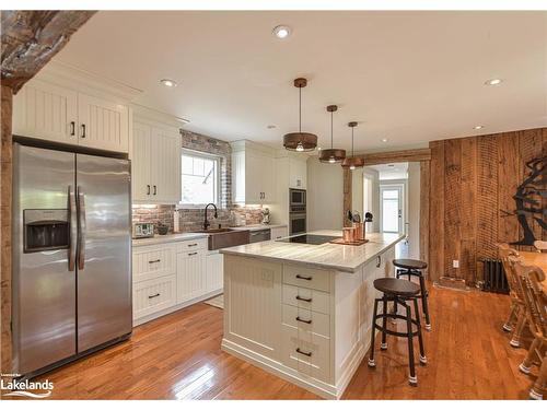 15 River Street, Coldwater, ON - Indoor Photo Showing Kitchen With Upgraded Kitchen