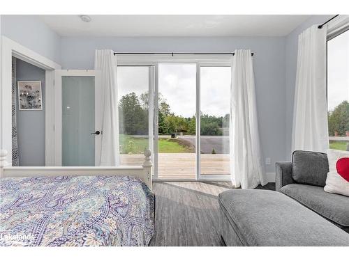 379 Santas Village Road, Bracebridge, ON - Indoor Photo Showing Bedroom