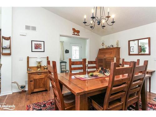 23 St James Place, Wasaga Beach, ON - Indoor Photo Showing Dining Room