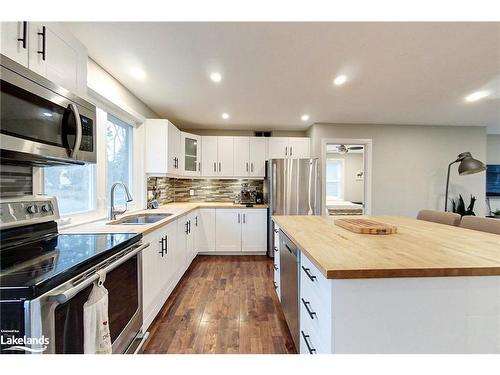 73 Arthur Street E, Thornbury, ON - Indoor Photo Showing Kitchen With Upgraded Kitchen