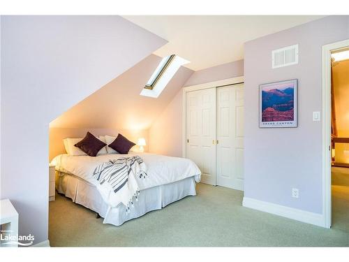 25 Mount View Court, Collingwood, ON - Indoor Photo Showing Bedroom