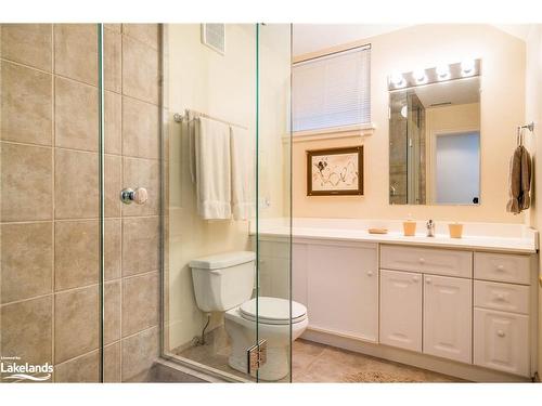 25 Mount View Court, Collingwood, ON - Indoor Photo Showing Bathroom