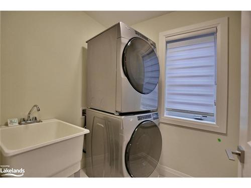 155 Courtland Street, The Blue Mountains, ON - Indoor Photo Showing Laundry Room
