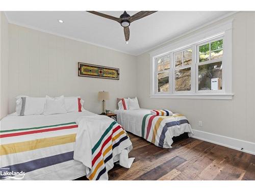30 Bigwin Island, Baysville, ON - Indoor Photo Showing Bedroom