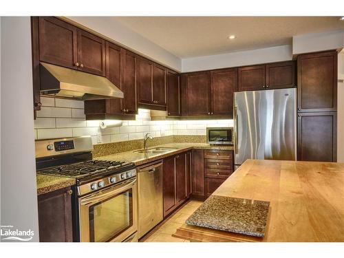 31 Silver Glen Boulevard, Collingwood, ON - Indoor Photo Showing Kitchen With Stainless Steel Kitchen