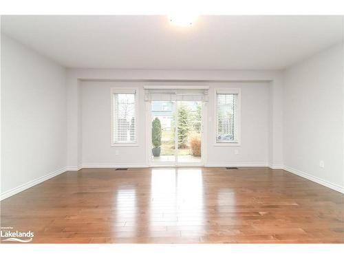 31 Silver Glen Boulevard, Collingwood, ON - Indoor Photo Showing Other Room