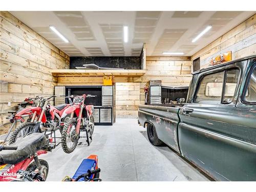245596 22 Side Road, Meaford, ON - Indoor Photo Showing Garage