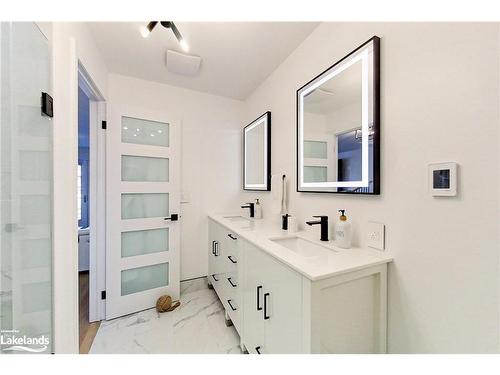 6-64 River Road E, Wasaga Beach, ON - Indoor Photo Showing Bathroom