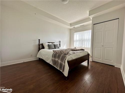 309-91 Raglan Street, Collingwood, ON - Indoor Photo Showing Bedroom