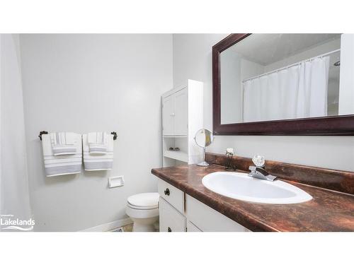 33 Centennial Heights Court, Meaford, ON - Indoor Photo Showing Bathroom