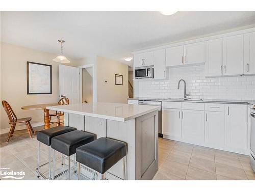 19 Archer Avenue, Collingwood, ON - Indoor Photo Showing Kitchen With Upgraded Kitchen