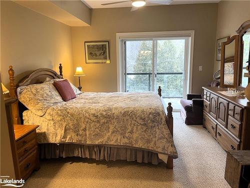 306-4 Lake Avenue, Haliburton, ON - Indoor Photo Showing Bedroom