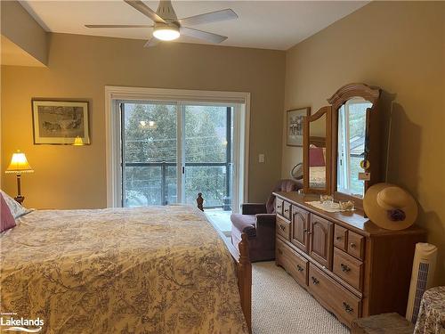 306-4 Lake Avenue, Haliburton, ON - Indoor Photo Showing Bedroom