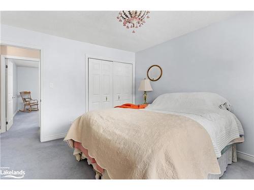 99 Bridgedale Crescent, Port Sydney, ON - Indoor Photo Showing Bedroom