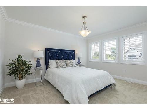 134 Creekwood Court, The Blue Mountains, ON - Indoor Photo Showing Bedroom