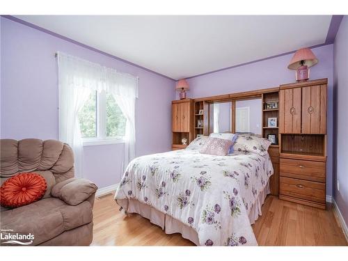 115 Mitchells Beach Road, Victoria Harbour, ON - Indoor Photo Showing Bedroom