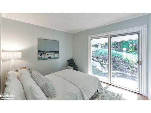 1-1281 Brackenrig Road, Port Carling, ON - Indoor Photo Showing Bedroom