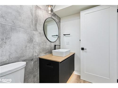 4-146 Hurontario Street, Collingwood, ON - Indoor Photo Showing Bathroom