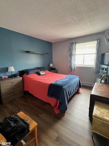 309-460 Ontario Street, Collingwood, ON - Indoor Photo Showing Bedroom