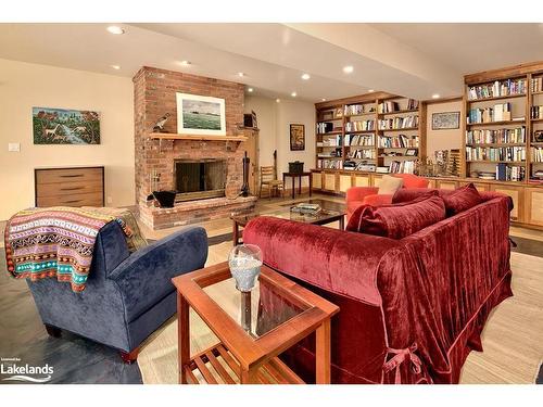 415763 10Th Line, The Blue Mountains, ON - Indoor Photo Showing Living Room With Fireplace