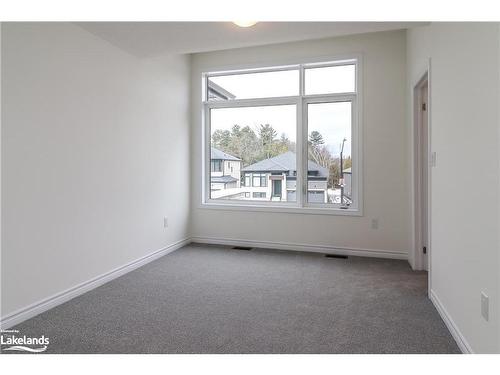 151 Rosanne Circle, Wasaga Beach, ON - Indoor Photo Showing Other Room