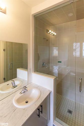 A-85 Berkely Street, Wasaga Beach, ON - Indoor Photo Showing Bathroom