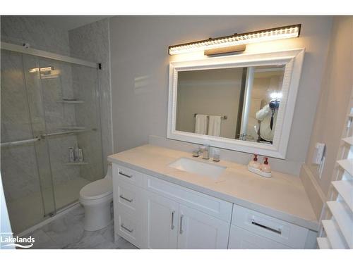 8-15 28Th Street N, Wasaga Beach, ON - Indoor Photo Showing Bathroom