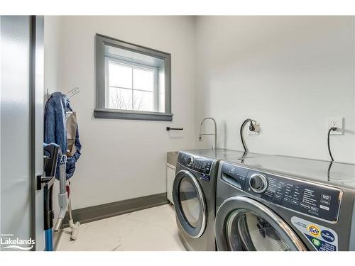 6-4805 Muskoka District 169 Road, Muskoka Lakes, ON - Indoor Photo Showing Laundry Room